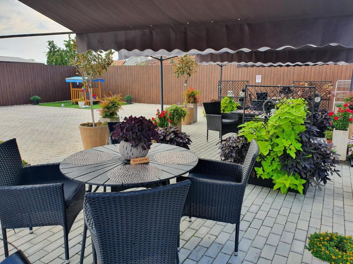 Mórahalom Harmony Apartments מראה חיצוני תמונה